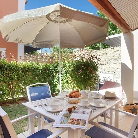 Bright Maisonette Near A Medieval Town 펜션 *